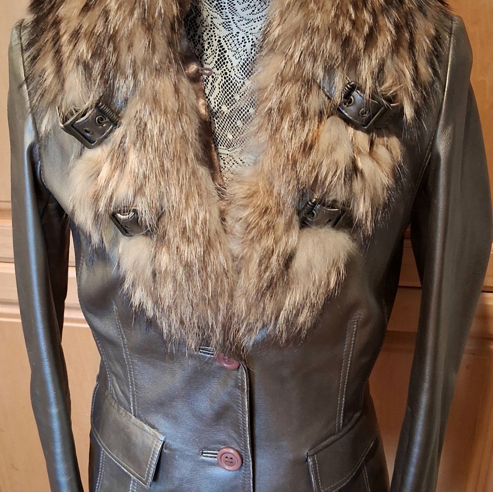 Cache Fur Collar Leather Jacket - image 1